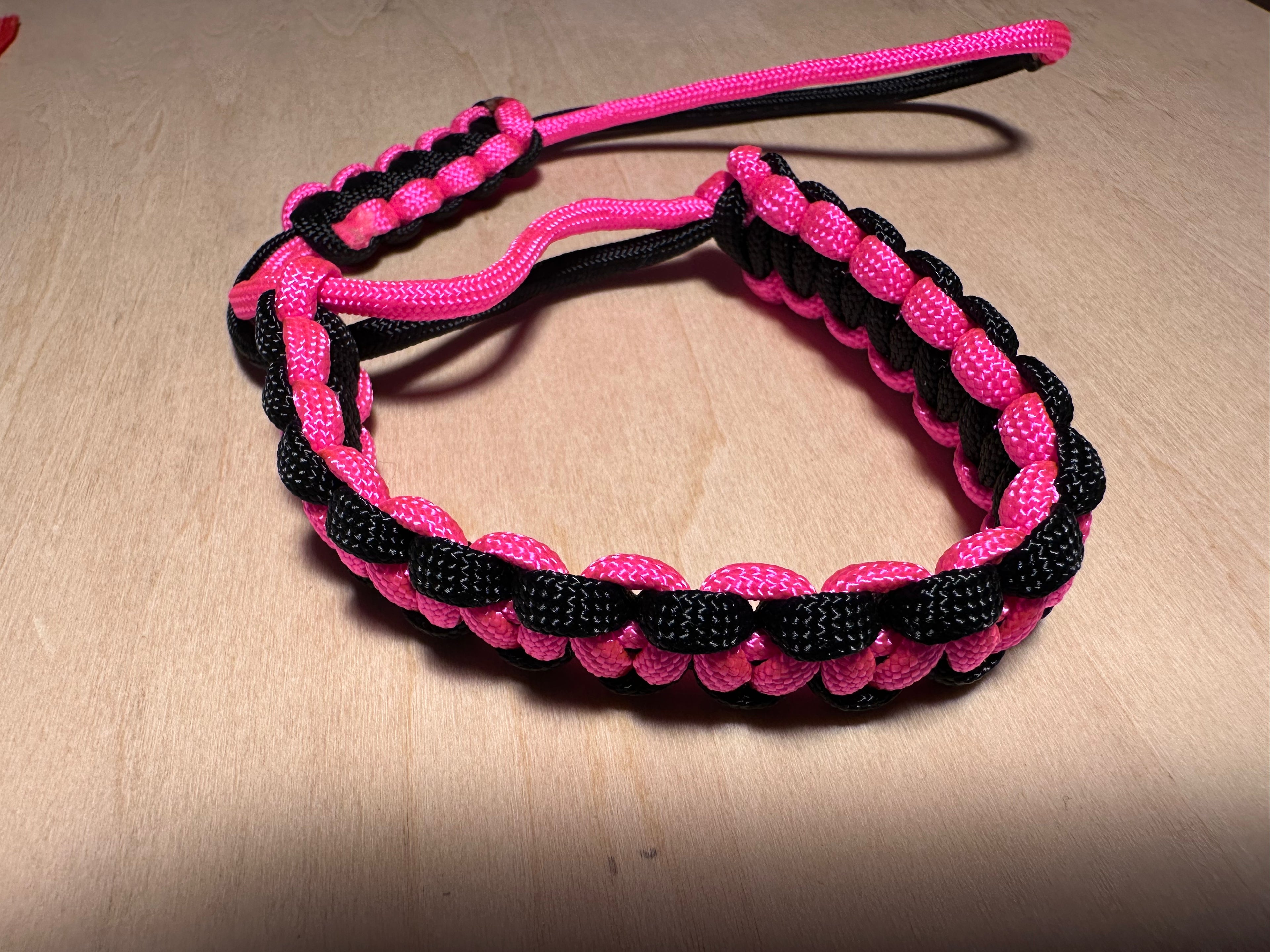Lanyard (pink/black)